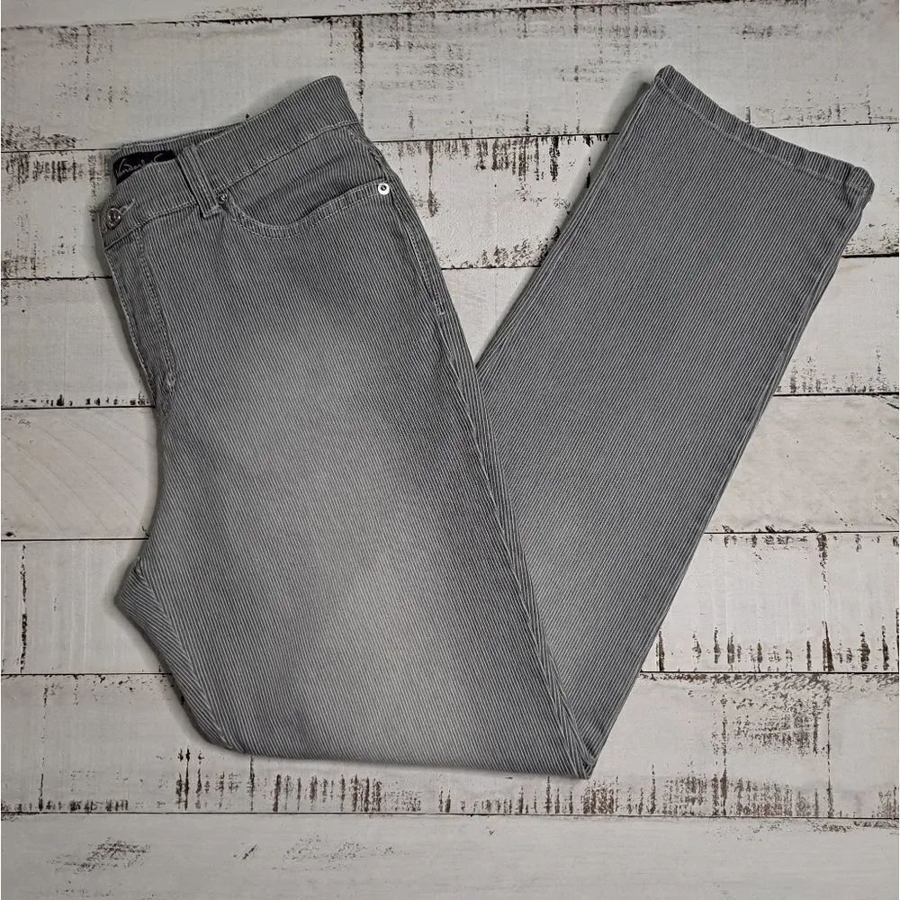 Gloria Vanderbilt Pinstriped Jeans